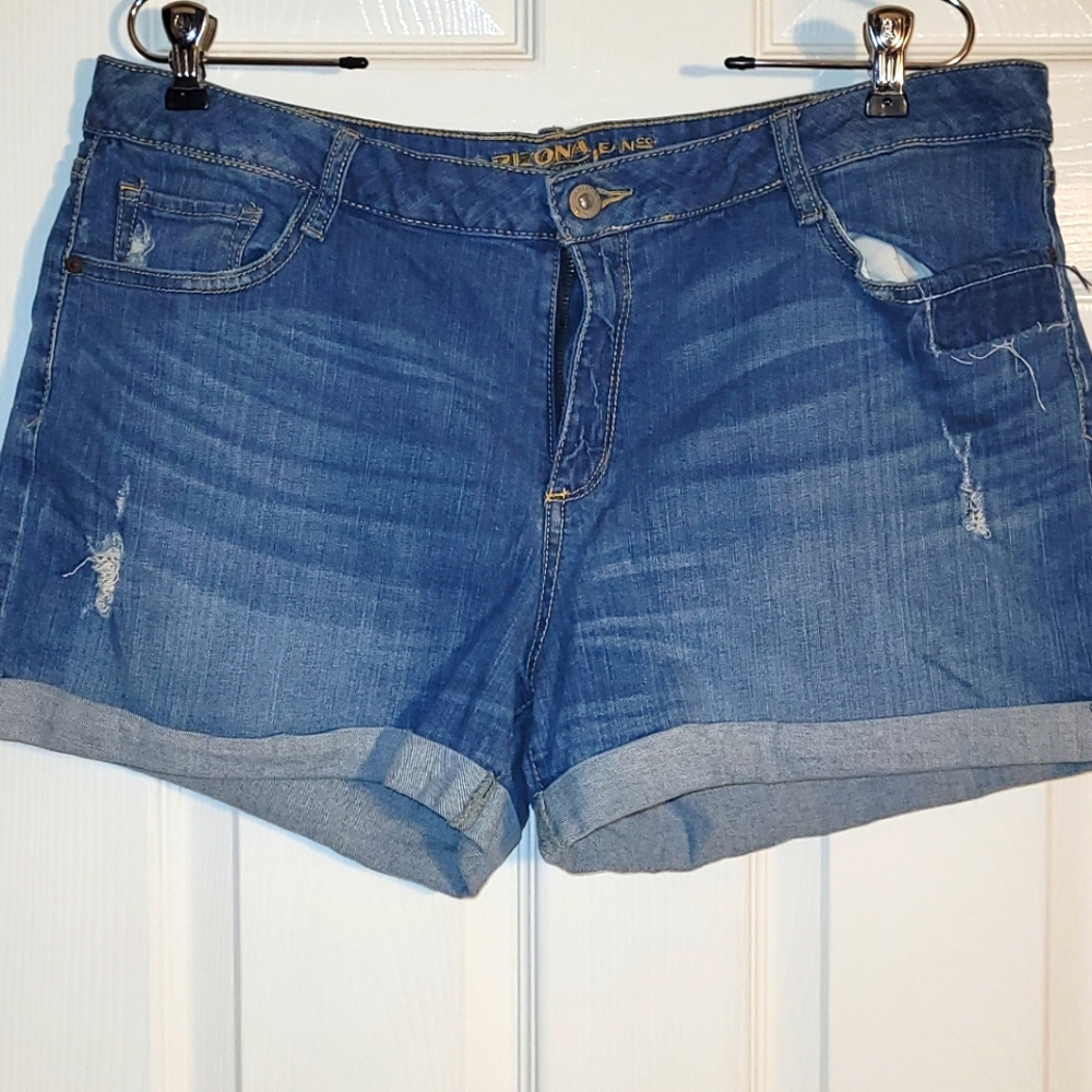 Arizona Jean company woman shorts